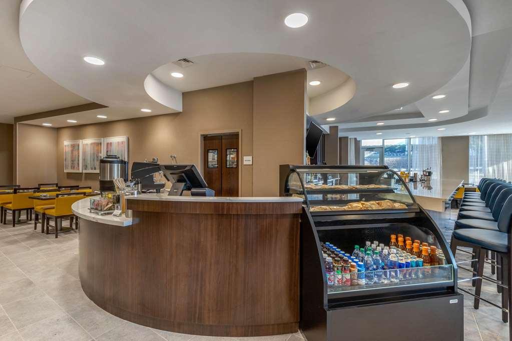 Cambria Hotel West Orange Restaurant photo