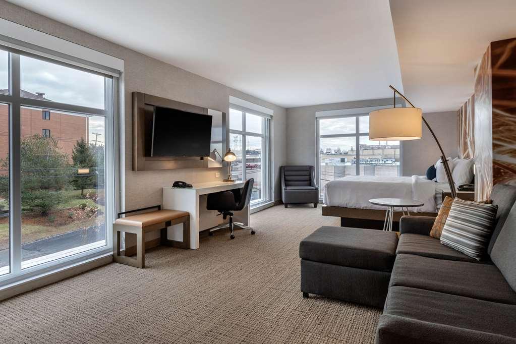 Cambria Hotel West Orange Room photo