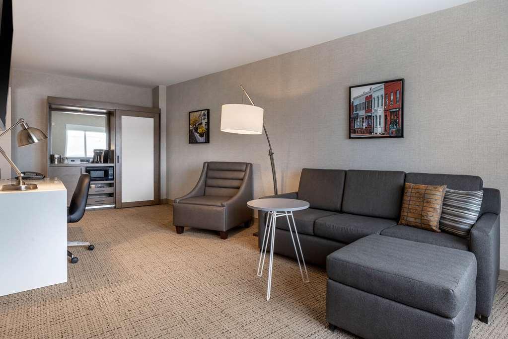 Cambria Hotel West Orange Room photo